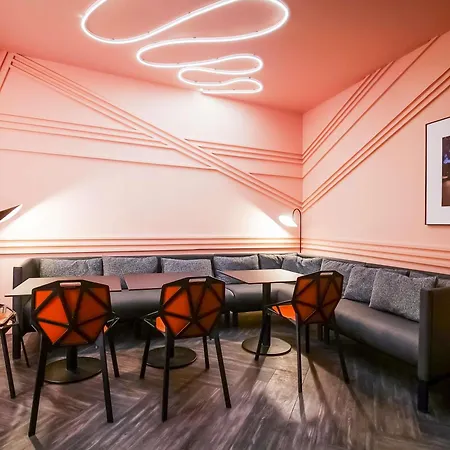 Tribe Batignolles Hotel