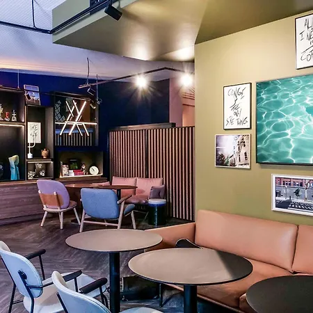 Tribe Batignolles פריז