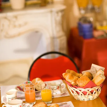 Tribe Batignolles 4* פריז