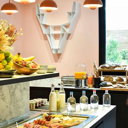 Hotel Tribe Batignolles Parigi
