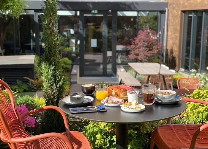 Tribe Batignolles Hotel