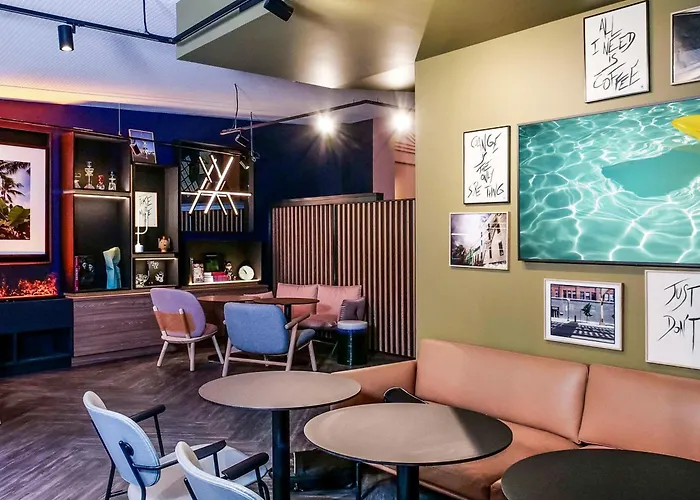 Tribe Batignolles פריז