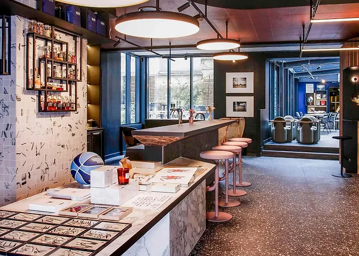 Szálloda Tribe Batignolles 4*