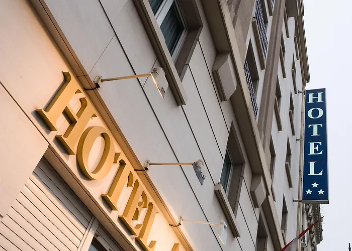 Tribe Batignolles Hotel