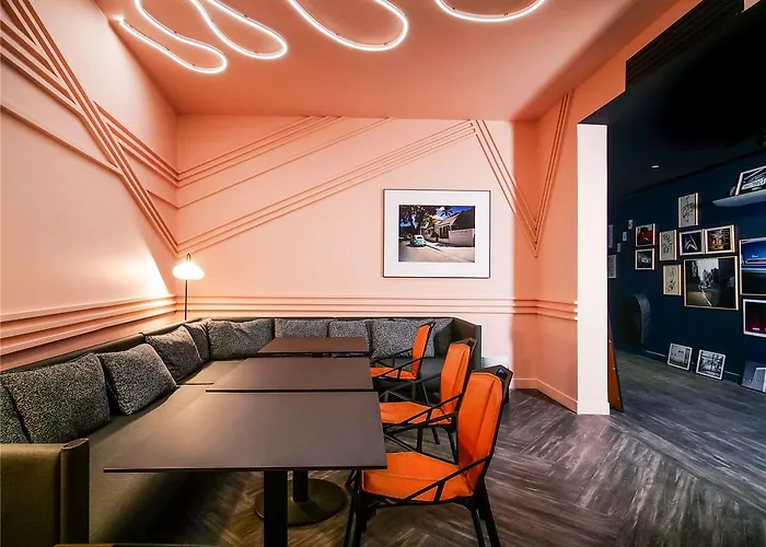 Hotel Tribe Batignolles