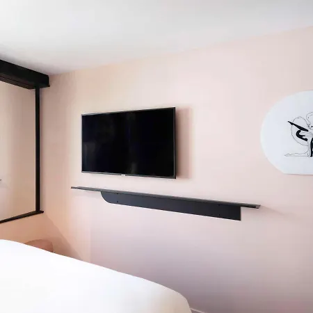 Hotel Tribe Batignolles Paris