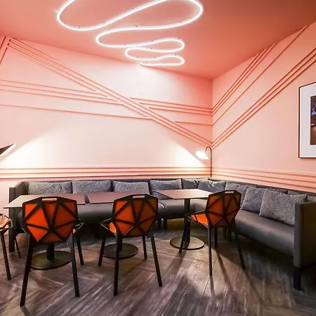 Hotel Tribe Batignolles Paris